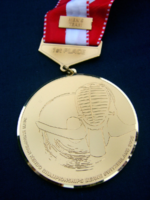 Medalla de ORO por equipos